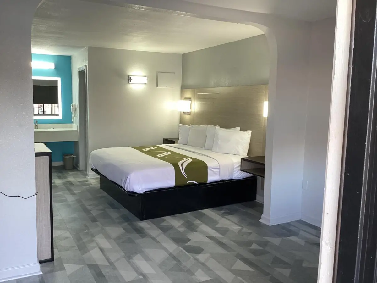 Pleasanton Executive Inn 8